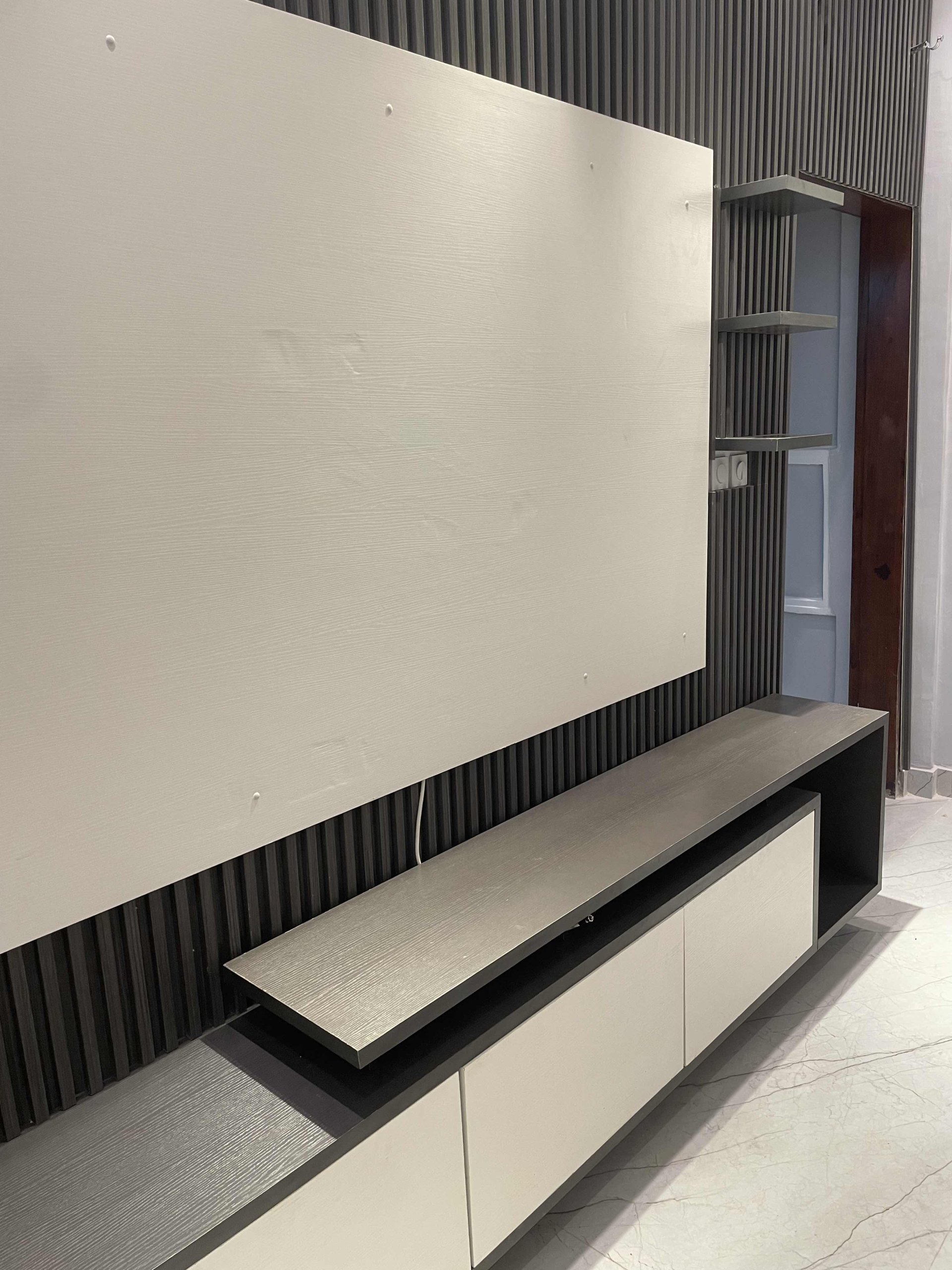 Meuble TV mural